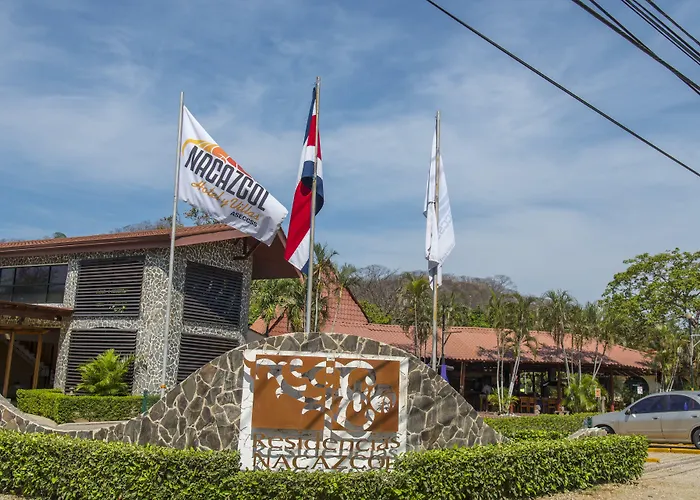 Y Nacazcol Hotel Coco